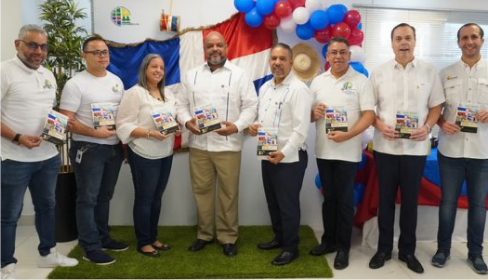 Coopzoamerica rinde honor a la patria, en el 180 aniversario de la Independencia Nacional